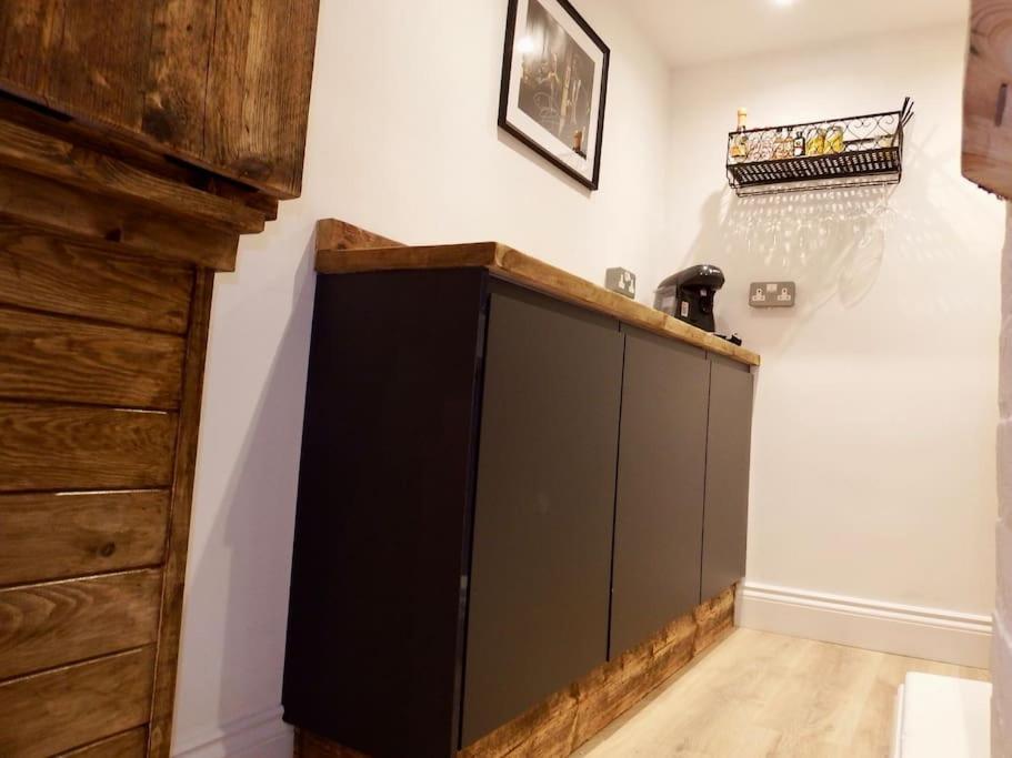 Newly Renovated Stunning Warehouse Apartment Bournemouth Eksteriør bilde