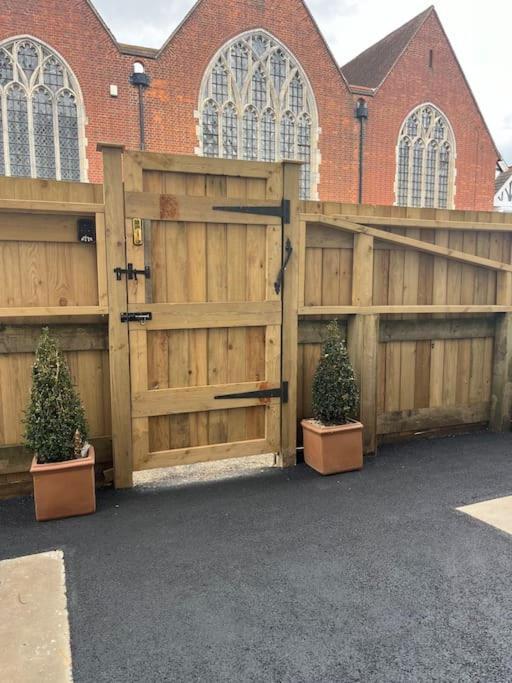 Newly Renovated Stunning Warehouse Apartment Bournemouth Eksteriør bilde
