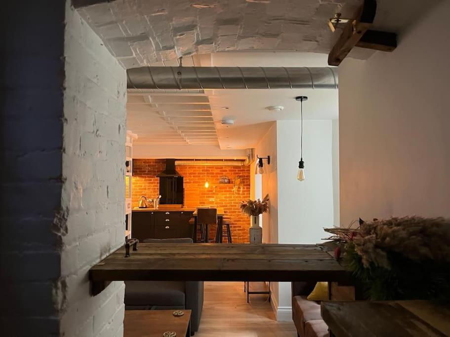 Newly Renovated Stunning Warehouse Apartment Bournemouth Eksteriør bilde