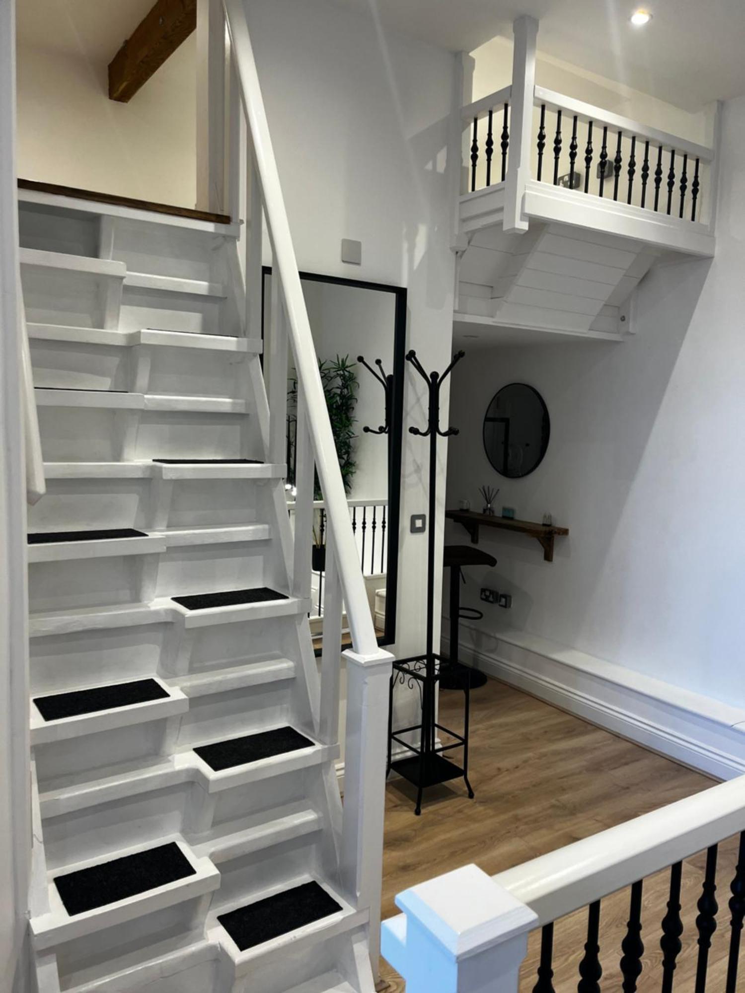 Newly Renovated Stunning Warehouse Apartment Bournemouth Eksteriør bilde