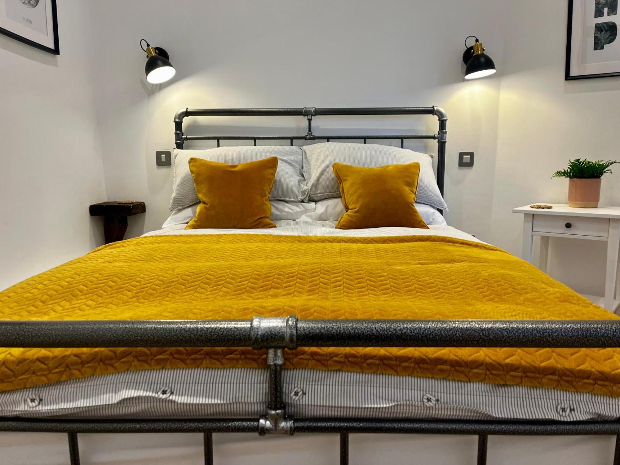 Newly Renovated Stunning Warehouse Apartment Bournemouth Eksteriør bilde